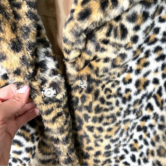 1 Sunset Lane Coat Women’s Medium Leopard Print 2 Snap Front Faux Fur - Picture 3 of 9
